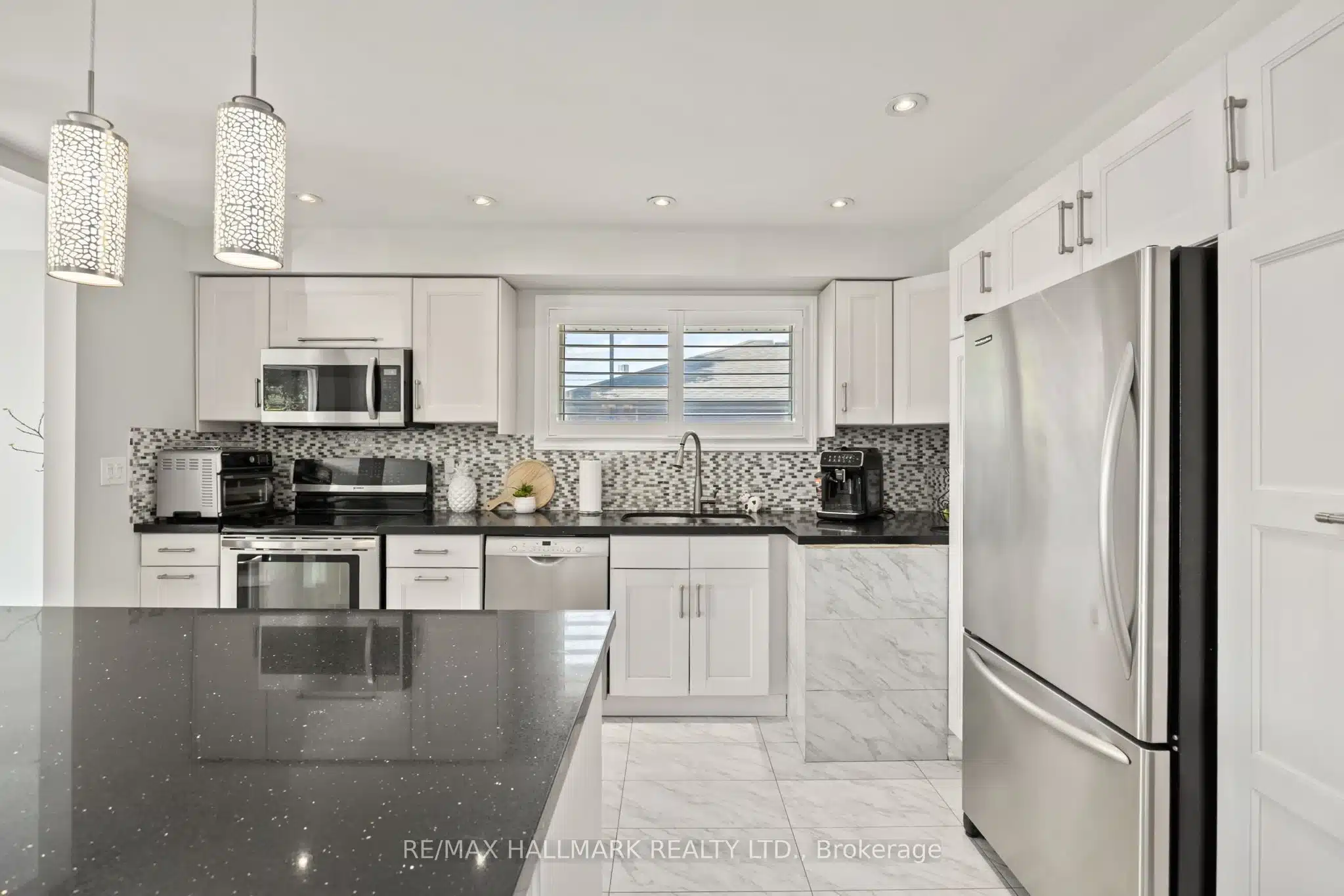 18 Daleside Crescent 11 18-daleside-crescent-toronto 11