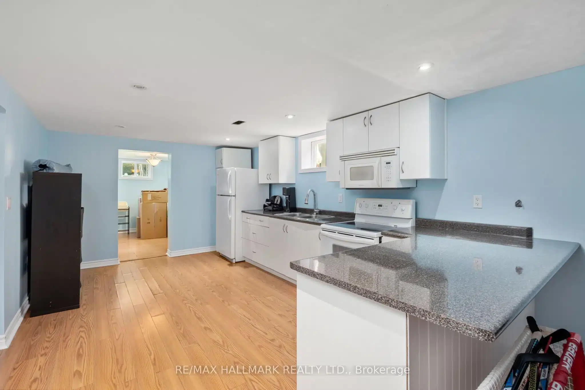 18 Daleside Crescent 20 18-daleside-crescent-toronto 20