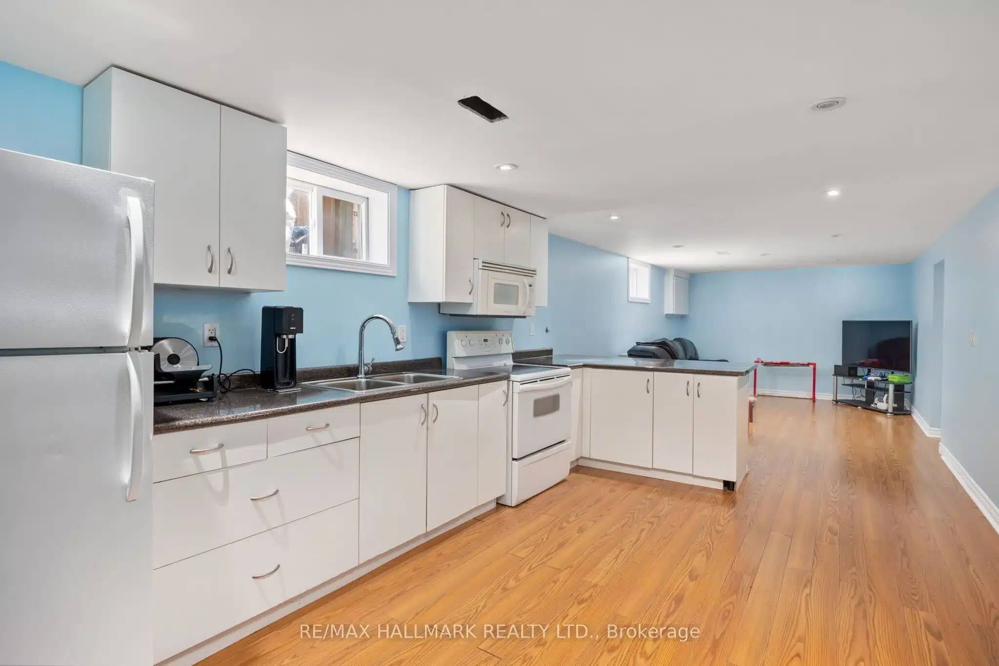 18 Daleside Crescent 21 18-daleside-crescent-toronto 21