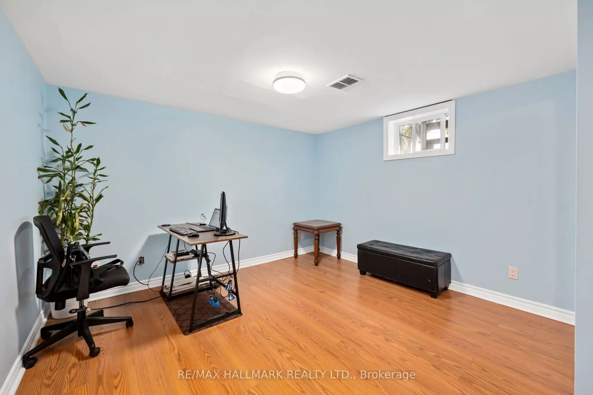 18 Daleside Crescent 23 18-daleside-crescent-toronto 23