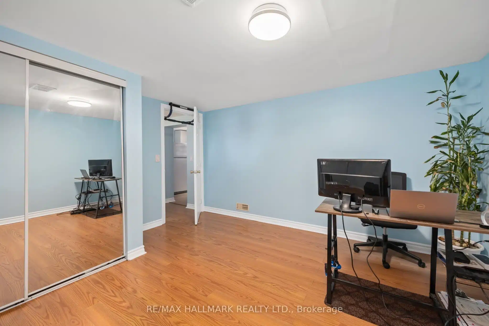 18 Daleside Crescent 24 18-daleside-crescent-toronto 24