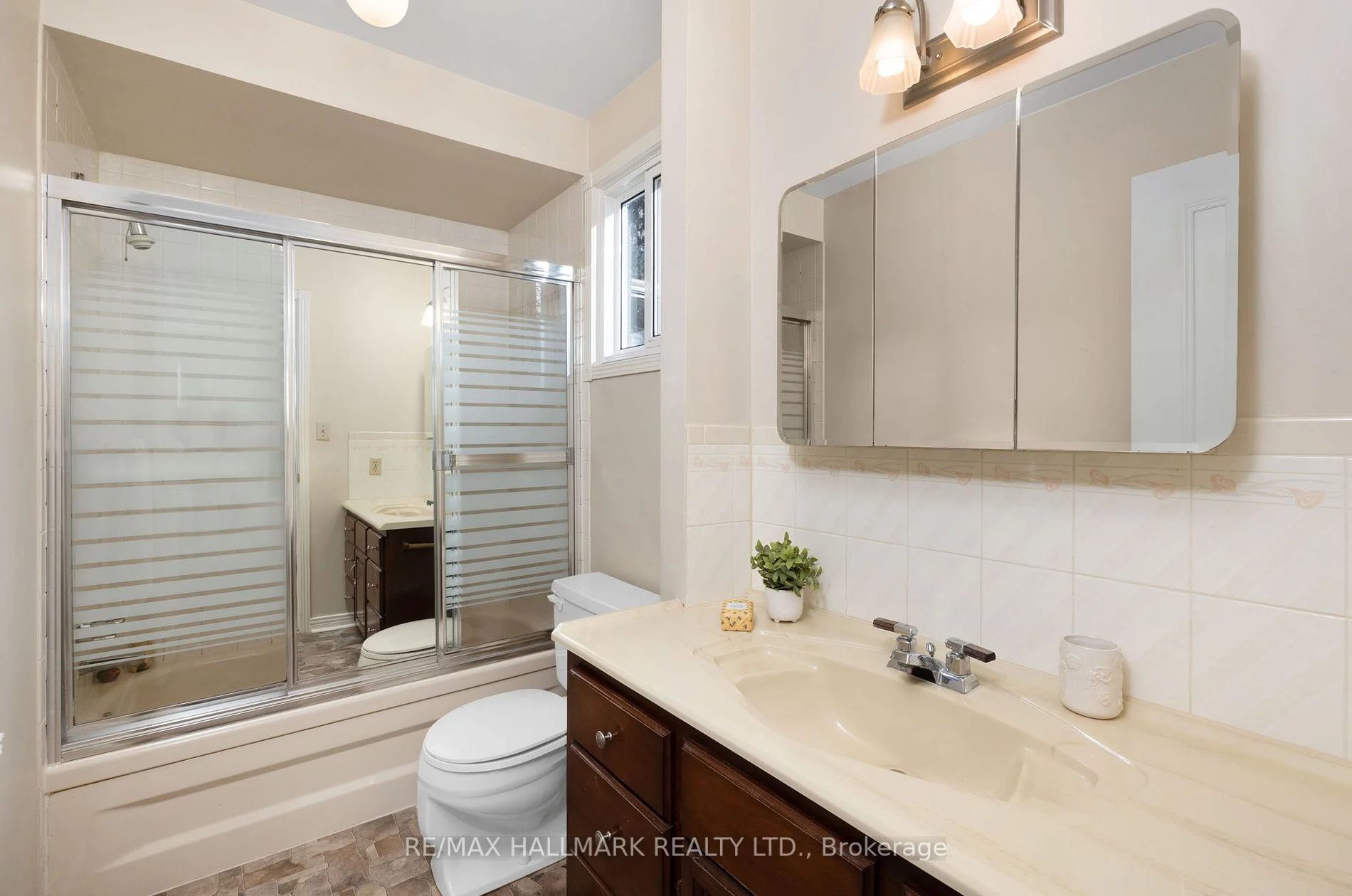 123 Pringle Drive 7 123-pringle-drive-whitby 7