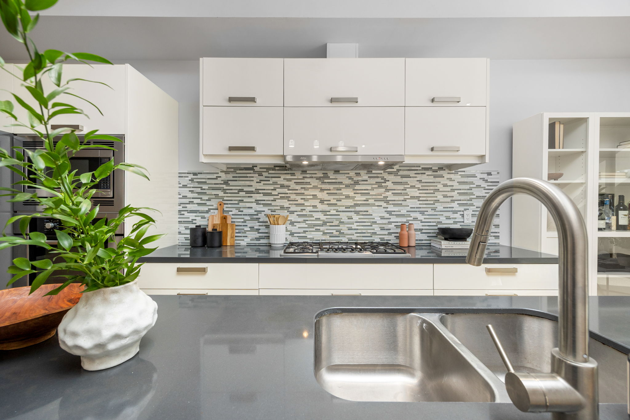 68 Boulton Avenue 61 012new - 68 Boulton Ave, Toronto