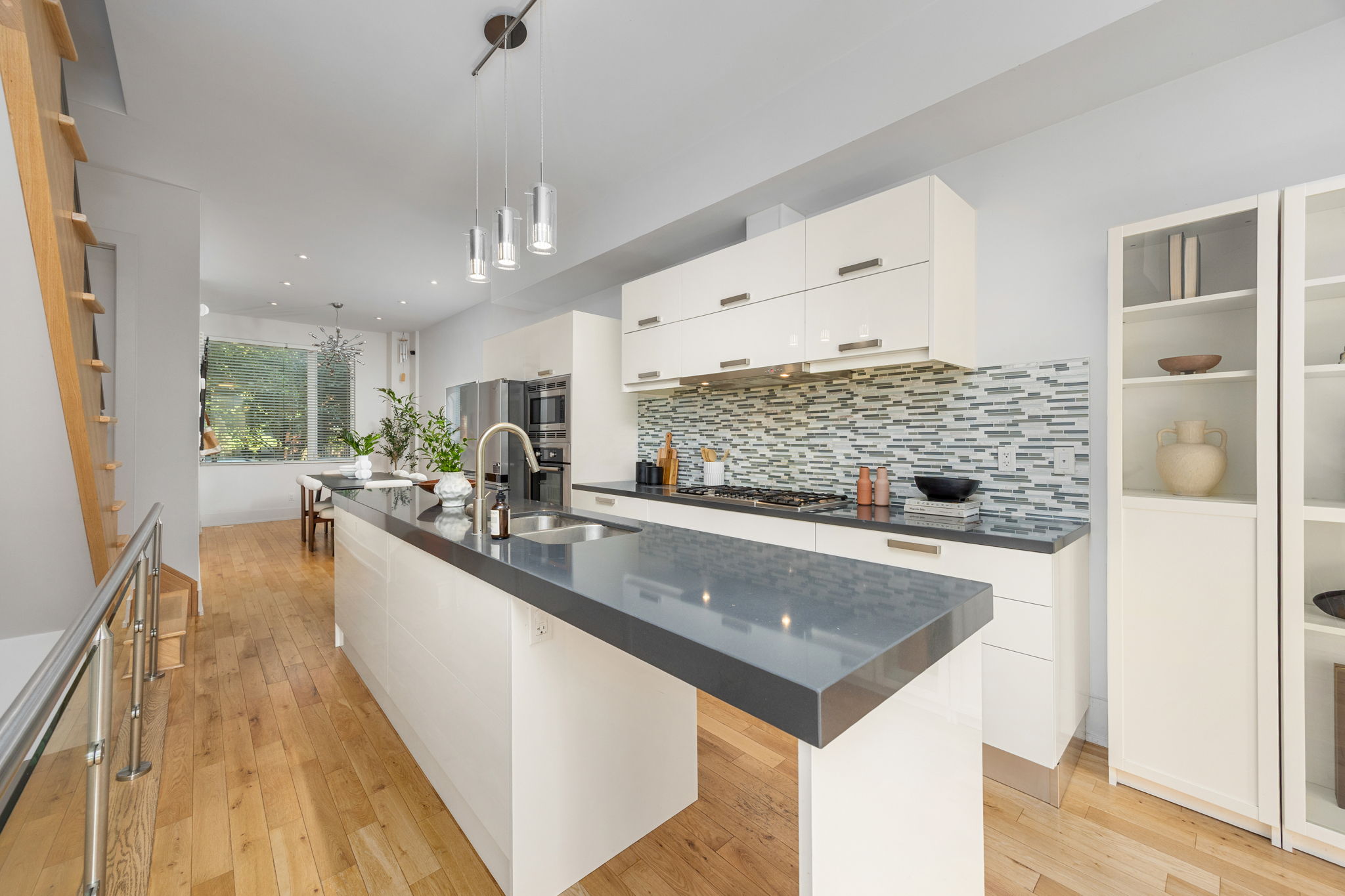 68 Boulton Avenue 62 013new - 68 Boulton Ave, Toronto