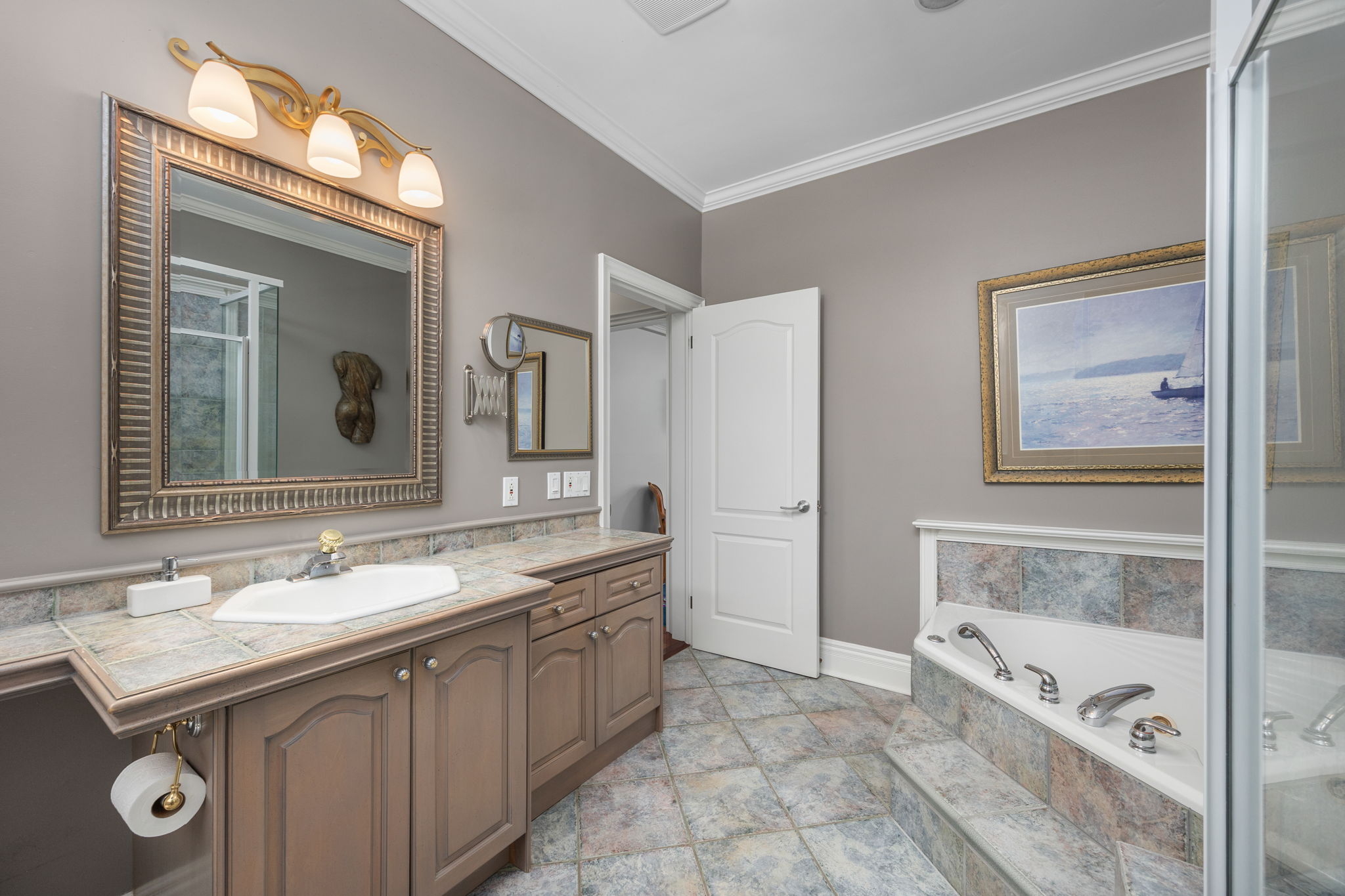 1275 Wharf Street 122 020new - 1275 Wharf St, Pickering