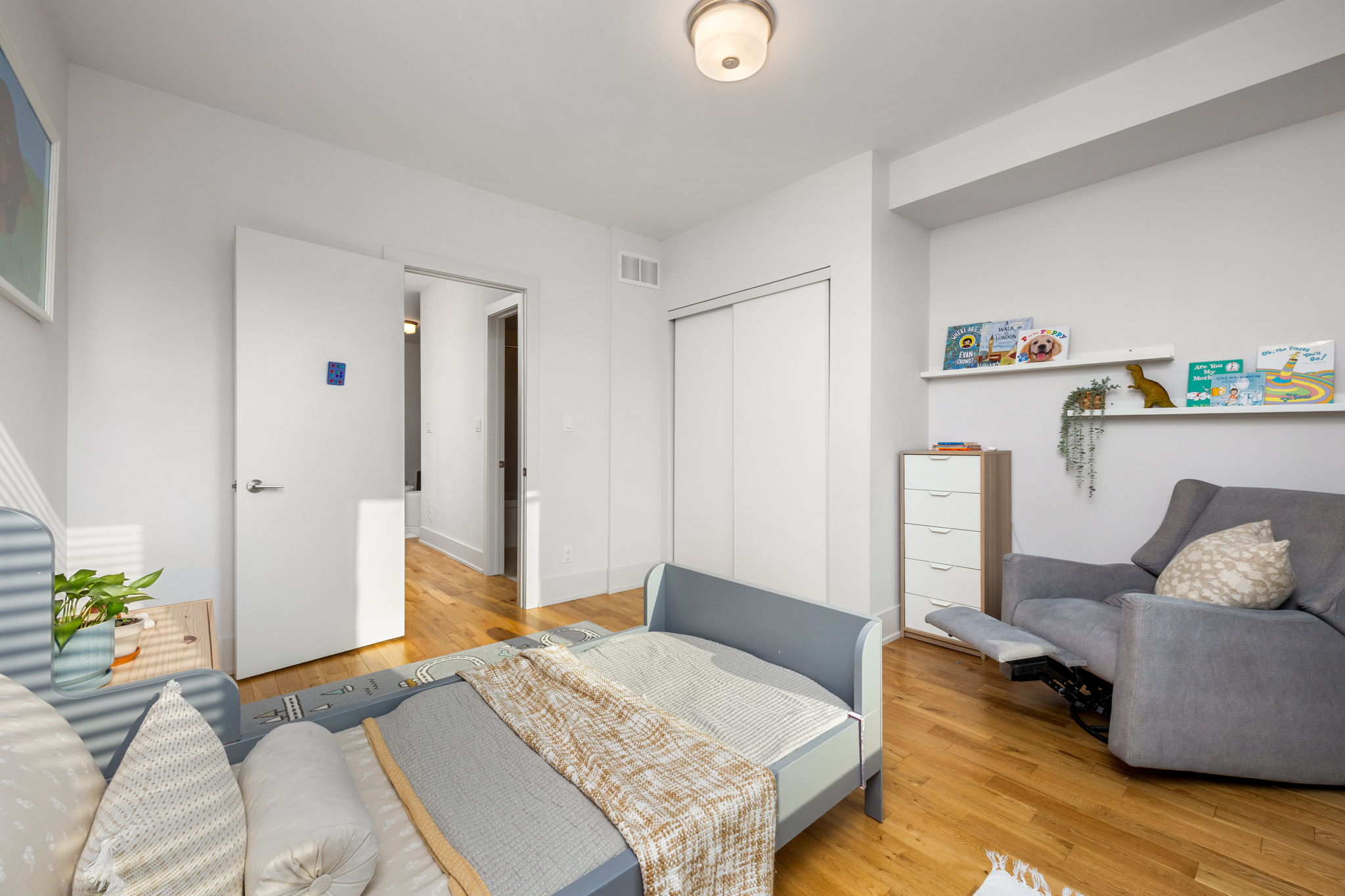 68 Boulton Avenue 70 021new - 68 Boulton Ave, Toronto