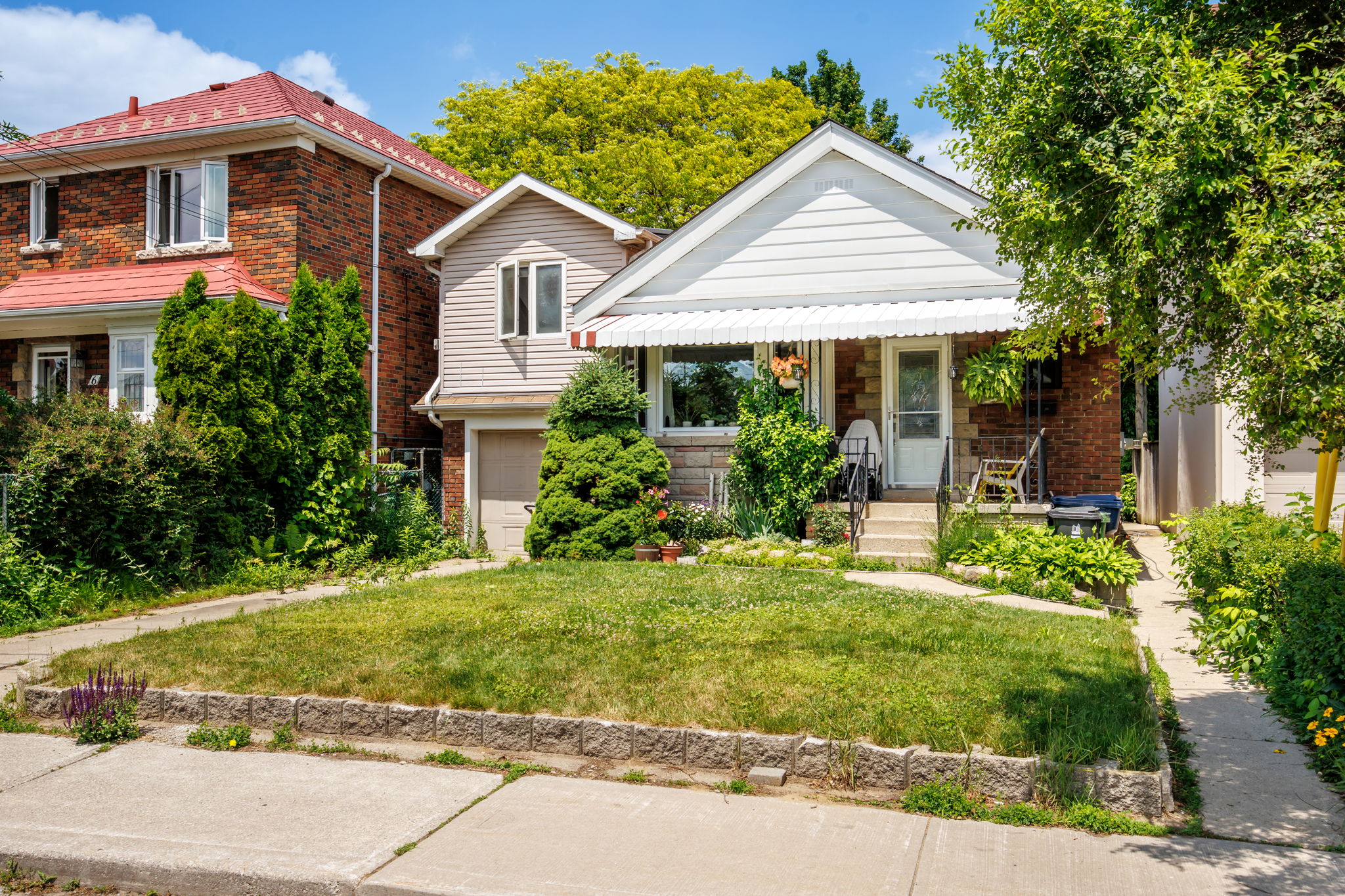 8 Davies Crescent 22 033 - 8 Davies Crescent, Toronto