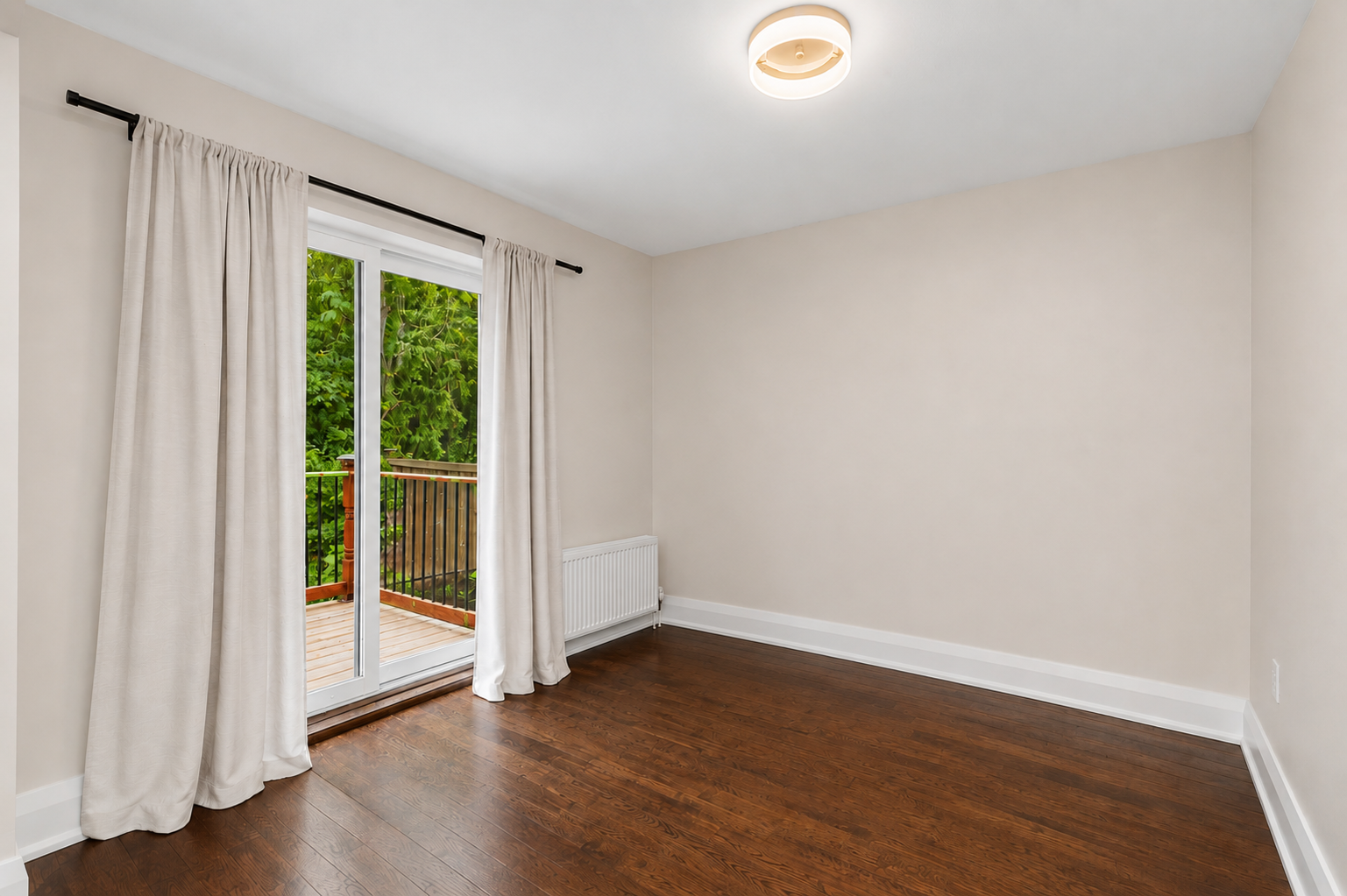8 Davies Crescent 28 13