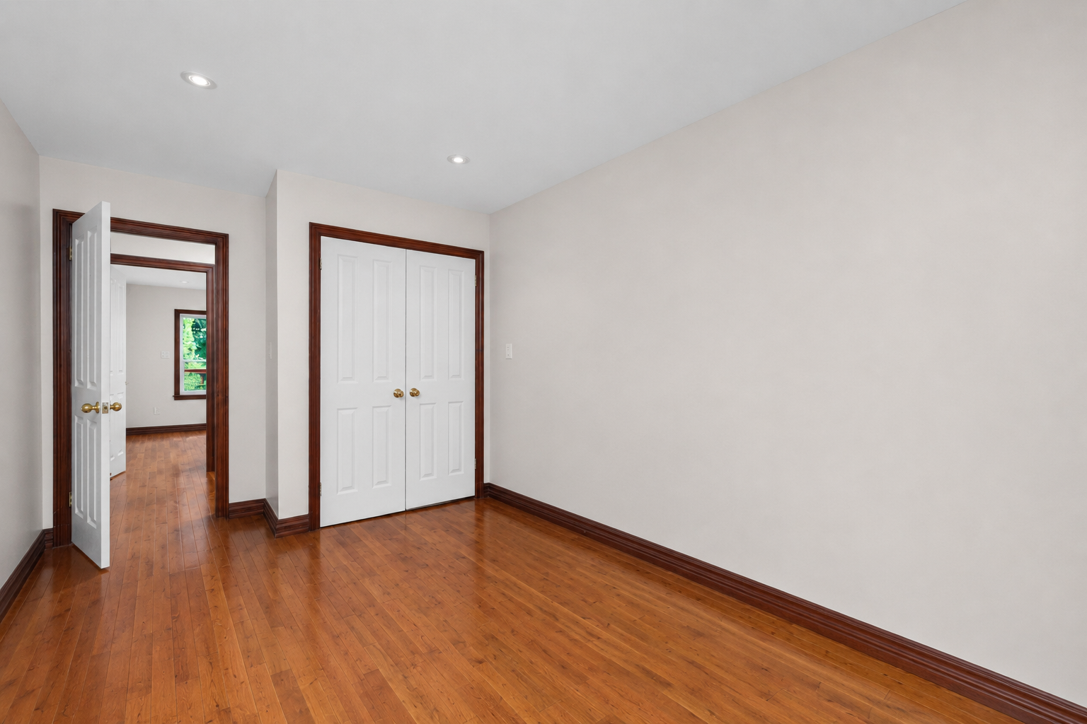 8 Davies Crescent 38 16