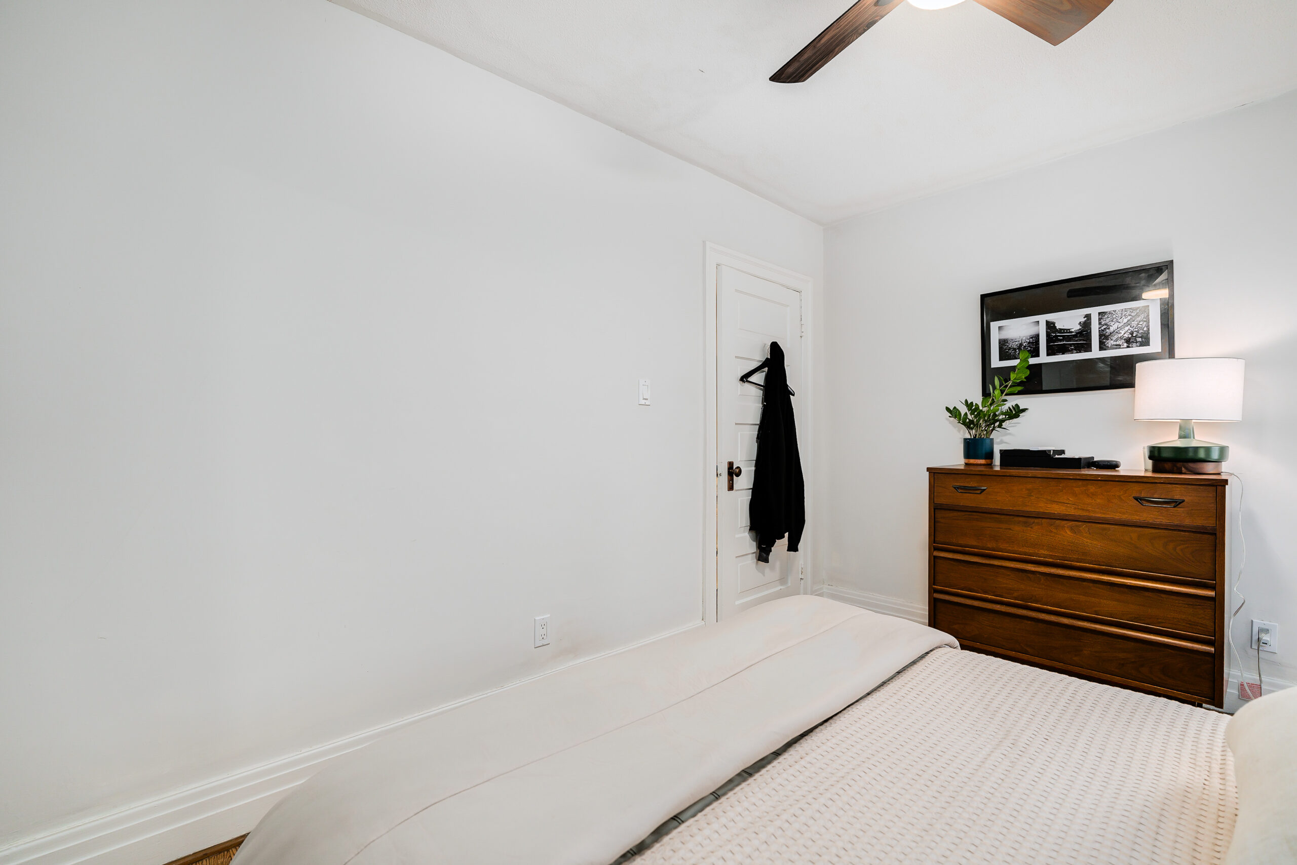502 Lansdowne Avenue 42 029-highres_029